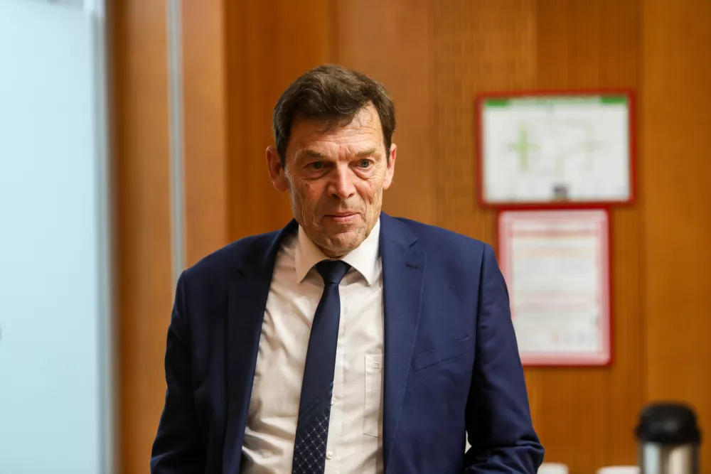 - dr. Vinko Logaj, poslanec Svoboda,- 02.06.2026. - Zasli&scaron;anja kandidatov za ministre 4. vleda Janeza Jan&scaron;e pred parlamentarnimi odbori v DZ RS.//FOTO: Bojan Velikonja