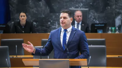 Ljubljana, DZ.Nadaljevanje redne seje DZ, na kateri so obravnavali predlog za razresitev predsednika DZ Zorana Stevanovica ter predlog za razresitev podpredsednice DZ Natase Avsic Bogovic.Predsednik DZ Zoran Stevanovic.