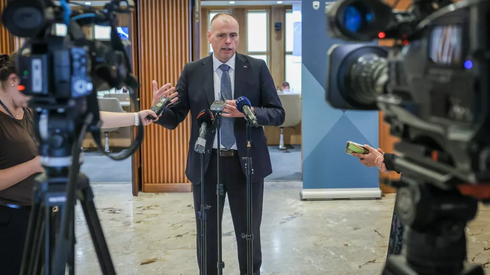 Ljubljana, DZ.Strokovni posvet v organizaciji ministrstva za pravosodje z naslovom Prihodnost kazenskega postopka v Sloveniji: med ucinkovitostjo pregona in procesnimi jamstvi, nagovor je imel minister za pravosodje Mihael Zupancic.