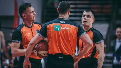 ko&scaron;arka, liga Aba, sodniki