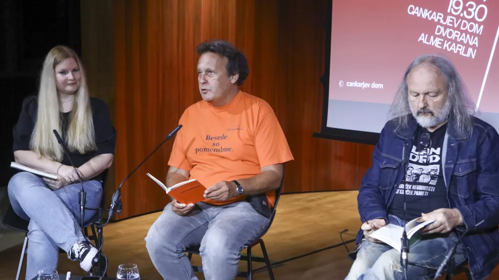 29.9.2026 -Literarno-umetni&scaron;ko dru&scaron;tvo Literatura vljudno vabi na slavnostni dogodek ob tridesetletnici knjižne zbirke Pri&scaron;lekiFoto Luka Cjuha / Foto: Luka Cjuha