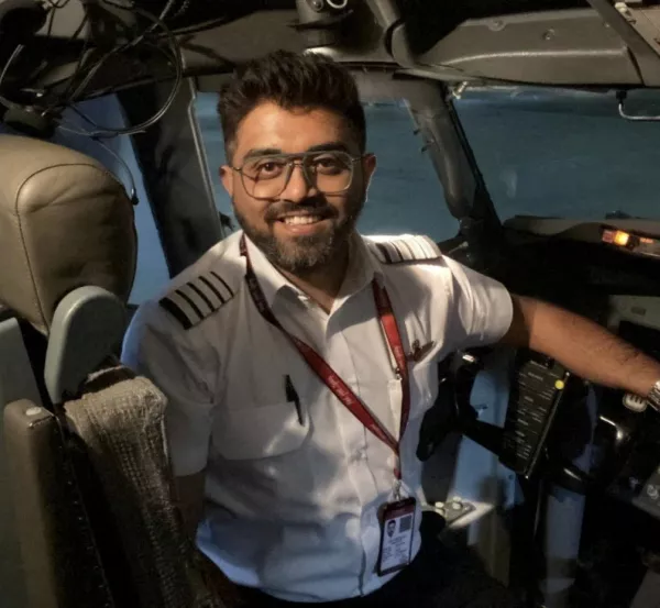 Indian pilot Smit Machchhar, who the leaders of Israel and India hailed as a hero for saving passengers after he was stabbed by his colleague in an alleged attempt to crash a flydubai plane on Wednesday, smiles in an unidentified location in this undated handout image released on September 30, 2026. Israel Foreign Ministry/Handout via REUTERS  THIS IMAGE HAS BEEN SUPPLIED BY A THIRD PARTY. MANDATORY CREDIT. NO RESALES. NO ARCHIVES   TPX IMAGES OF THE DAY