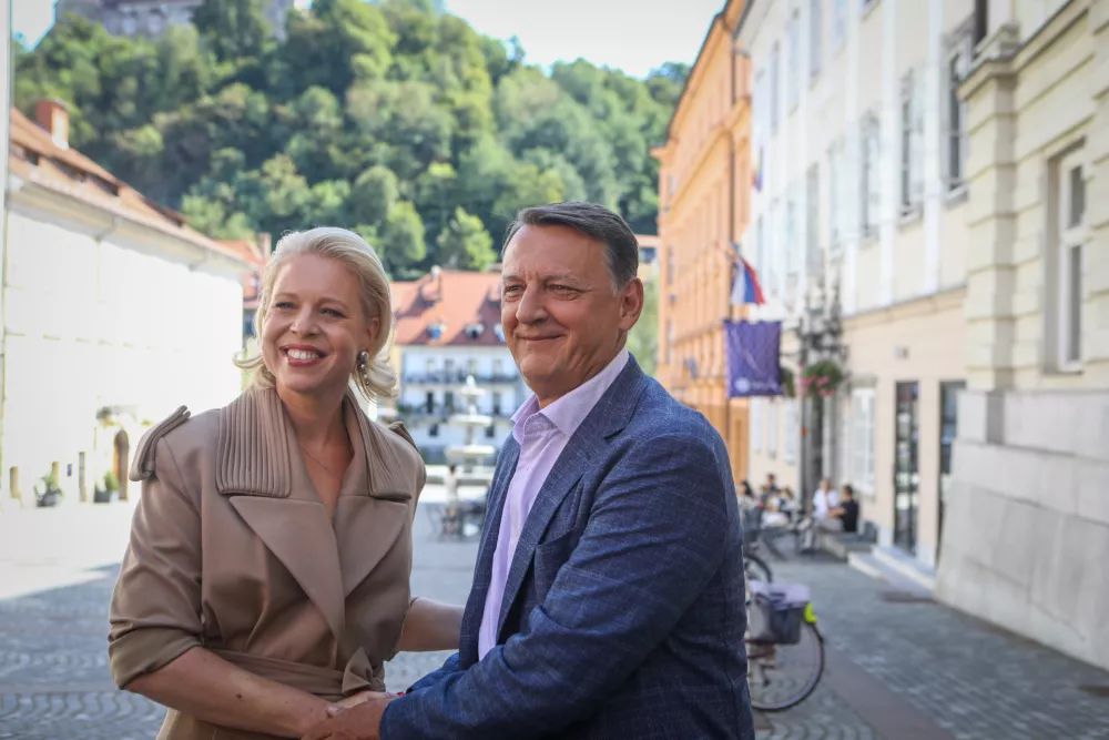 Najava kandidature za župana Ljubljane2.9.2026 - mag. Ur&scaron;ka Klakočar Zupančič in dr. Anton Rop - izjava za medije pred jesenskimi volitvamiFoto: Luka Cjuha
