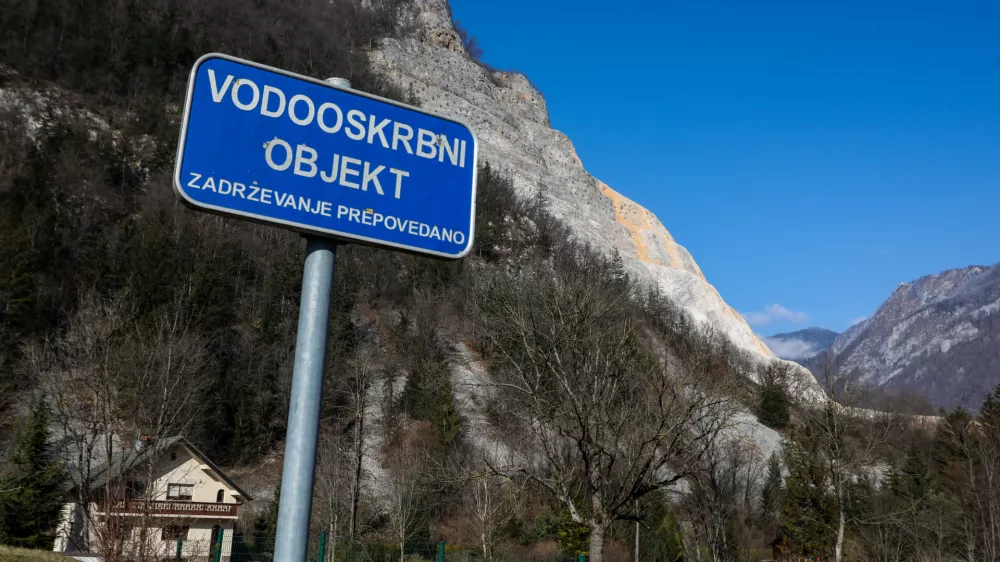 Dvakrat v enem letu so morali prekuhavati vodo, prebivalci zahtevajo več informacij