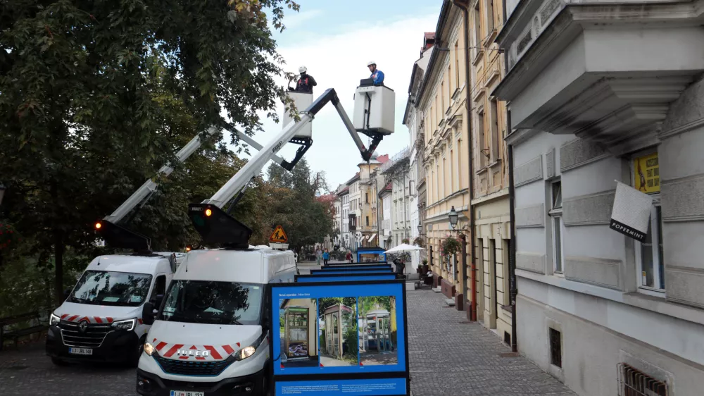06.10.2026 - novoletne lučke,postavljanjeFoto: Tomaž Skale
