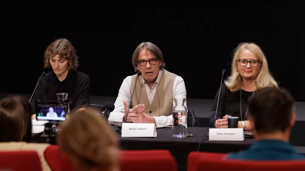 Vodja strokovnega programa festivala Veronika Zakonj&scaron;ek, direktor FSF Bojan Labović ter vodja projekta in trženja Tja&scaron;a Smrekar so včeraj v ljubljanskem Kinodvoru predstavili prihajajoči 29. FSF Portorož. F Matjaž Ru&scaron;t 