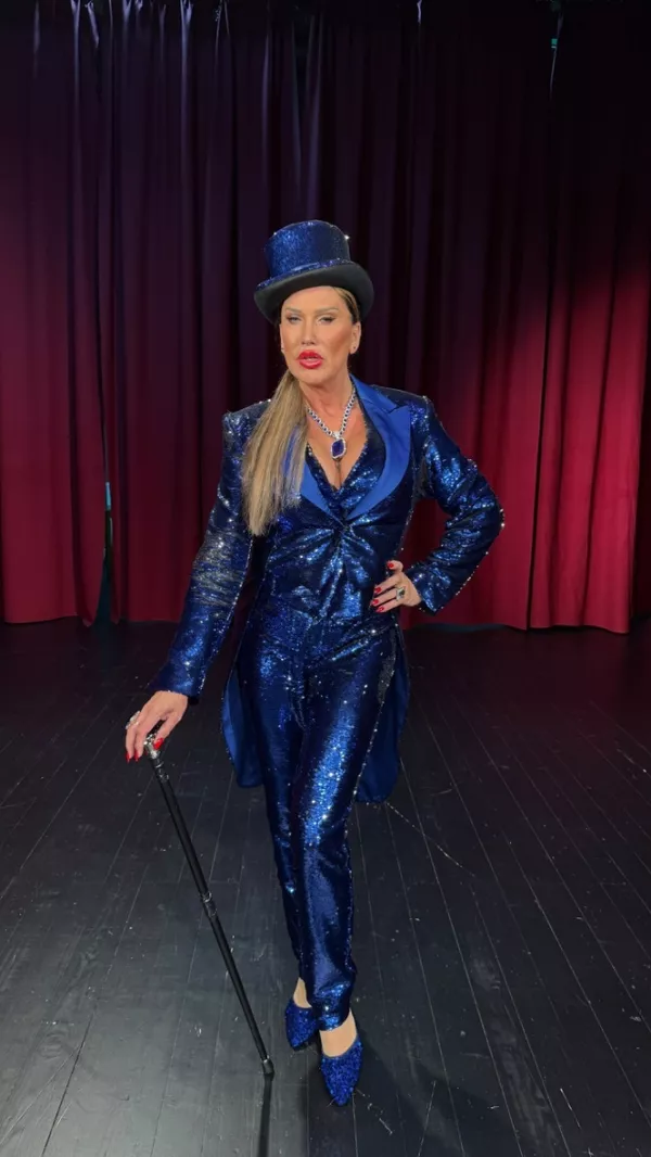 Standup Salome