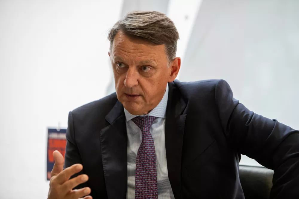 - 12.10.2026. - dr. Anton Rop, Politik in gospodarstvenik, kandidat za župana Mestne občine Ljubljana.OPOMBA!!!! ZA OBJEKTIV!!!//FOTO: Bojan Velikonja / Foto: Bojan Velikonja