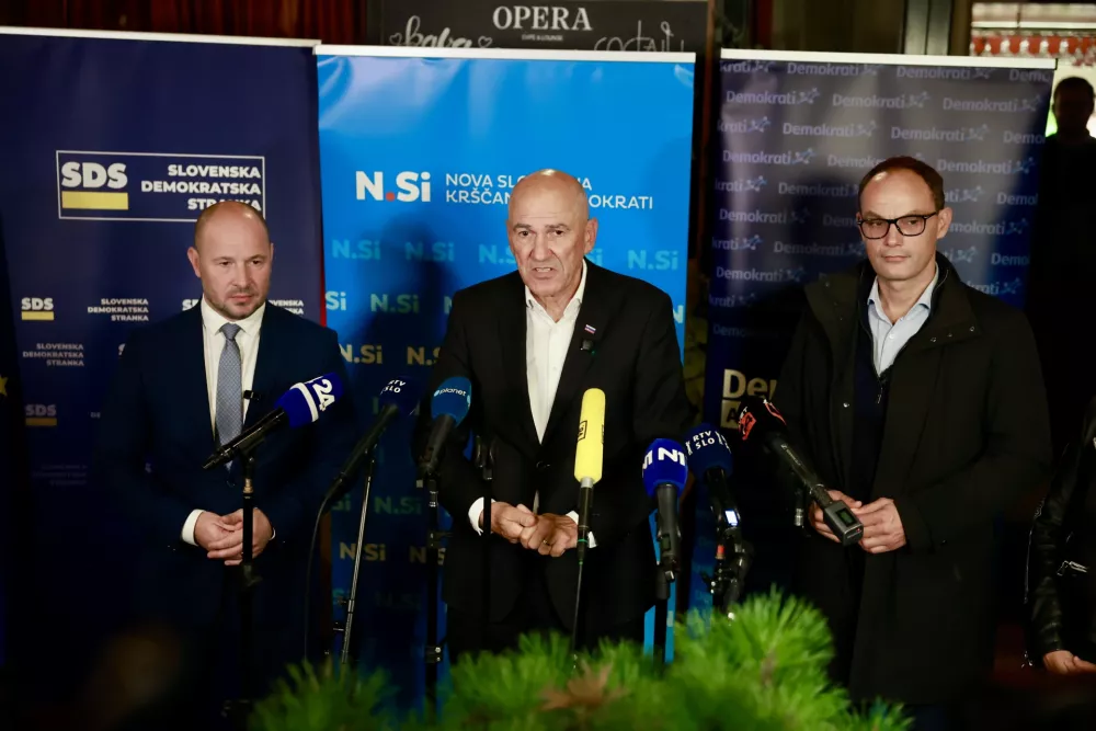 Koalicija želela &scaron;tirikrat za, a ji načrt ni uspel