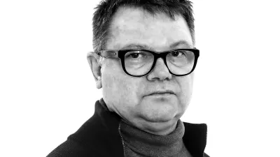 Miha &Scaron;tamcar- Redakcija Dnevnik 2024 - portreti za komentarje in kolumne - kolumnisti - komentatorji &ndash; novinarji - portret //FOTO: Luka Cjuha