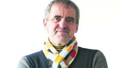 Leon Magdalenc, zunanji kolumnist - Dnevnik 2016 - portreti za komentarje in kolumne - kolumnisti - - //FOTO: Tomaž Skale------barvno, belo ozadje, za kolumno, PERMANENT!!!