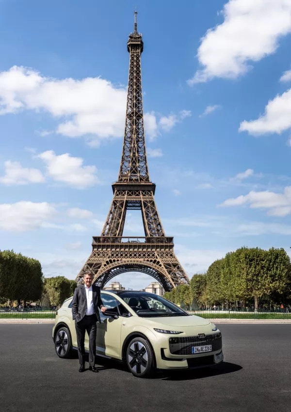 Audi A2 e-tron: Audi oživlja ime A2 iz leta 1999, seveda, v električnem avtu. Čeprav gre za dokoaj majhen, 4,32 metra dolg &scaron;tirikolesnik, naj bi imel doseg kar velikih 645 kilometrov). Zasnovan je na enaki platformi kot volkswagen ID.3. / Foto: Audi