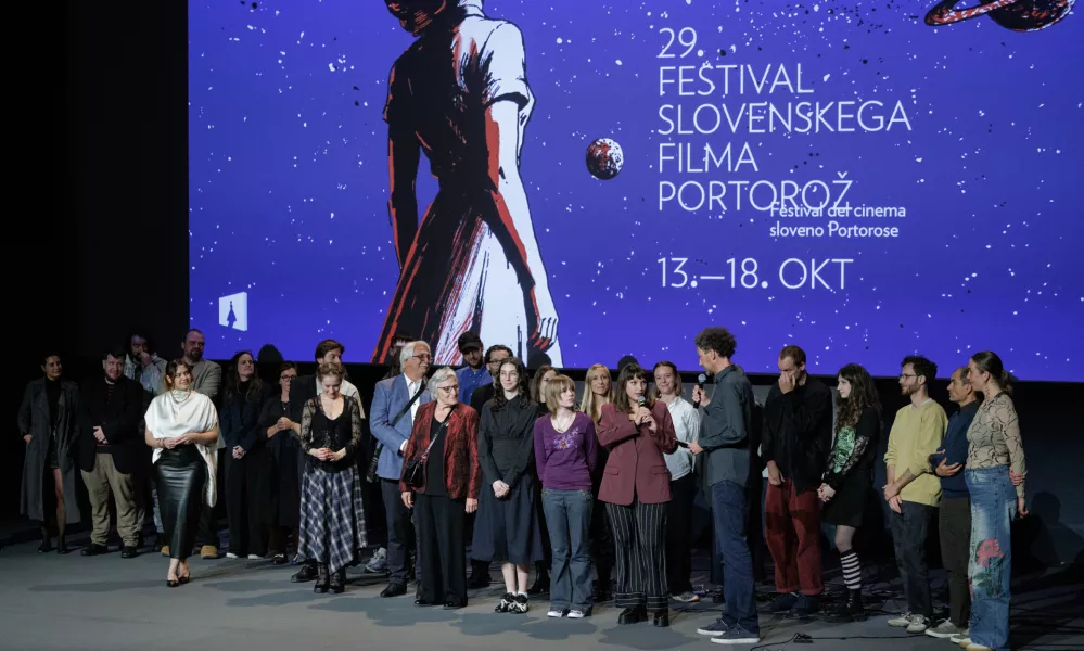 Ekipa filma Ida, ki je pela tako grdo, da so &scaron;e mrtvi vstali od mrtvih in zapeli z njo, ki je prejel vesno za najbolj&scaron;i celovečerni film. F Matjaž Ru&scaron;t