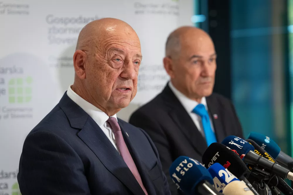 Brdo pri Kranju.Vrh slovenskega gospodarstva v organizaciji GZS.Predsednik GZS Tibor Simonka in predsednik vlade Janez Jansa.