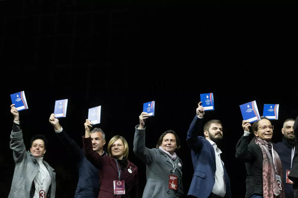 Parliamentary candidates on the "Student List - Students Win" student list attend a final campaign rally in Belgrade, Serbia, October 22, 2026. REUTERS/Djordje Kojadinovic