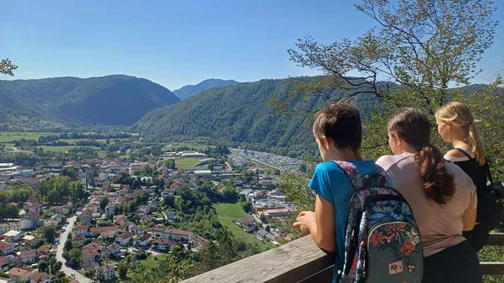 Tolminski grad, interpretacijski center, Kozlov Rob, Tolmin, turizem,Zgodovina, Arheologija