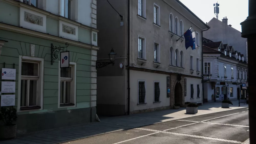 V ospredju obračun nekdanjih političnih zaveznikov