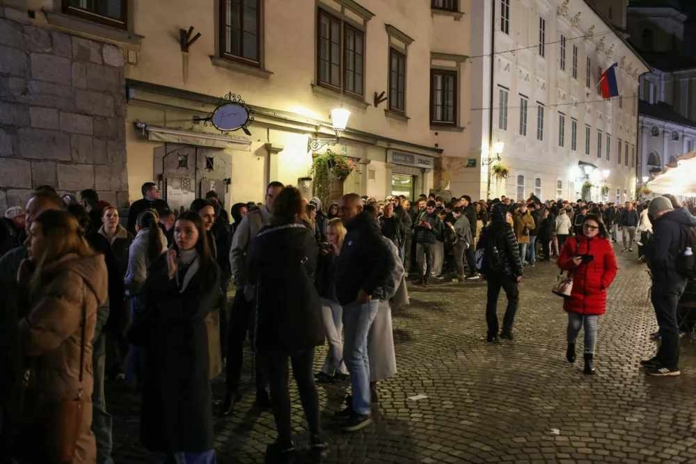Veleposlani&scaron;tvo Republike Srbije v Ljubljani, volitve, 25. 10. 2026.Foto: Bojan Velikonja
